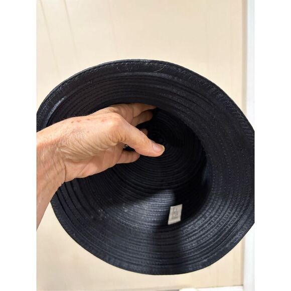 Womens Black Bucket Hat, Medium size, Versatile, Lightweight - Picture 3 of 4